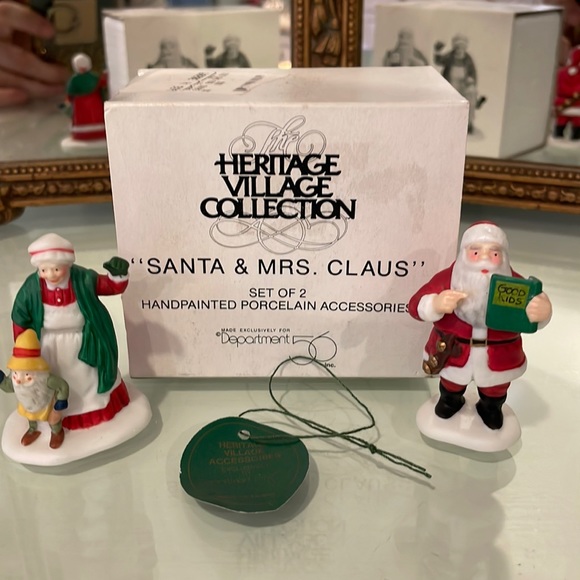 Department 56 Other - Dept 56 Heritage Village Santa & Mrs. Claus